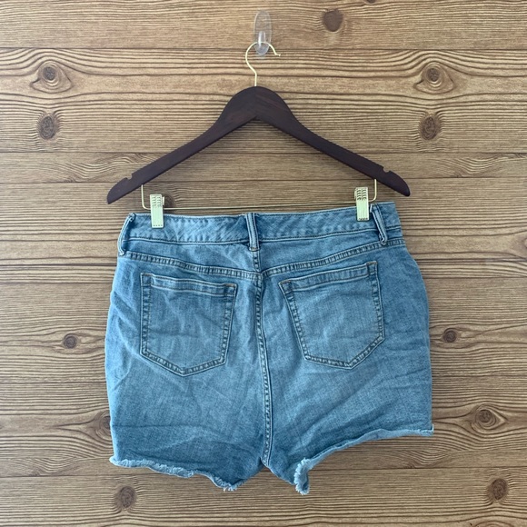 TORRID HIGH RISE DENIM SHORT CUT OFF JEAN SHORTS - Picture 6 of 7